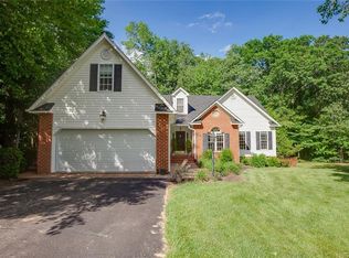 11025 Arbor Croft Way, Chester, VA 23831