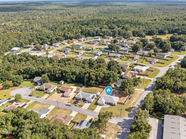 3400 Skymaster Ct, Crestview, FL 32539