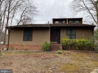145 Hamlin Dr, Fredericksburg, VA 22405