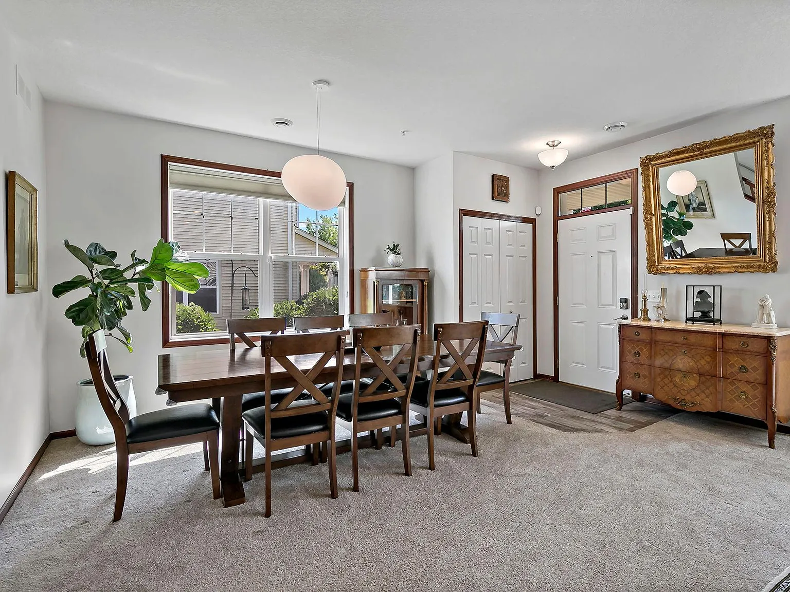 3 bed, 2.5 bath, 2015 sqft, $2,850 — Photo 4