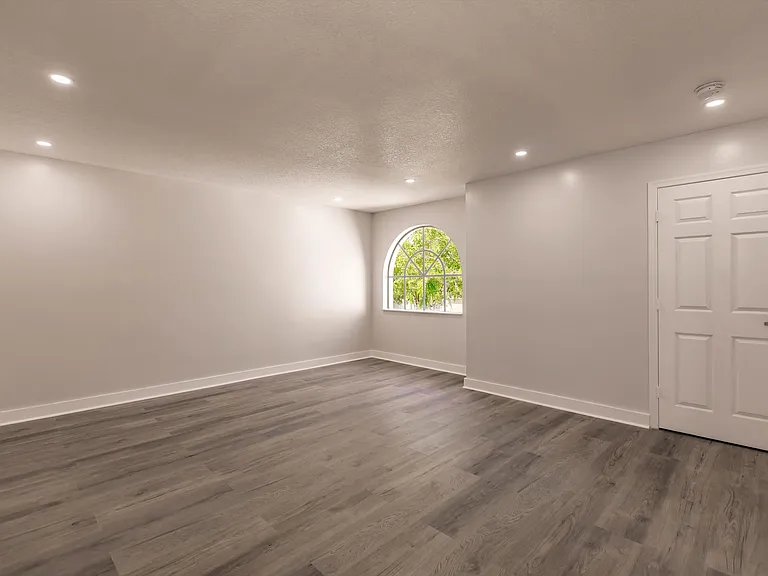 6292 NW 40th Ave — Photo 29