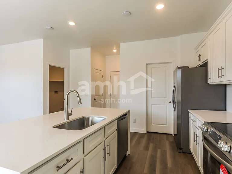 20177 W Thomas Rd #416 — Photo 3