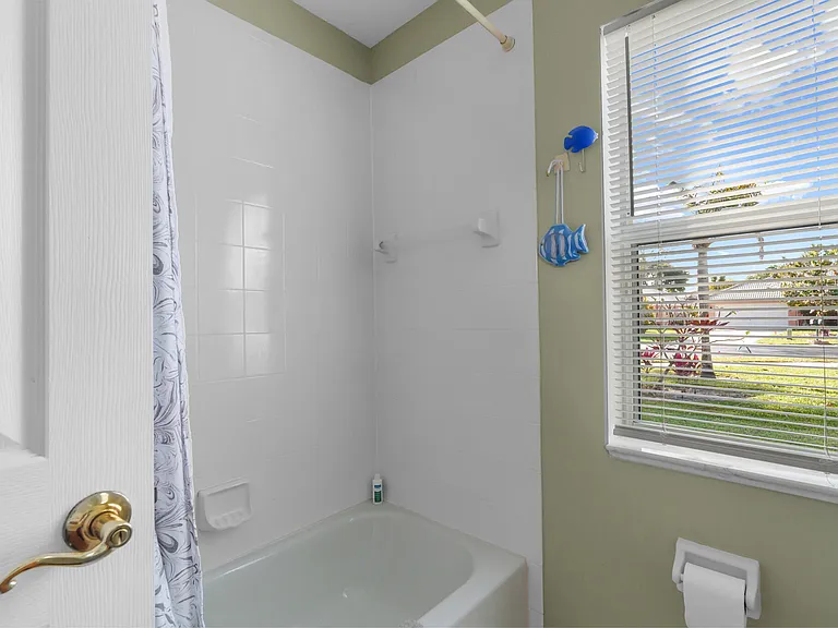 5260 Grande Palm Cir — Photo 20
