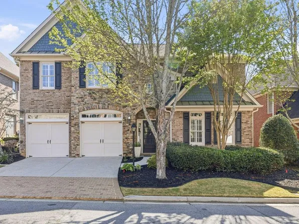 305 Wembley Cir, Sandy Springs, GA 30328