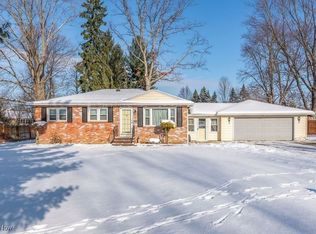 9996 Gabriella Dr, North Royalton, OH