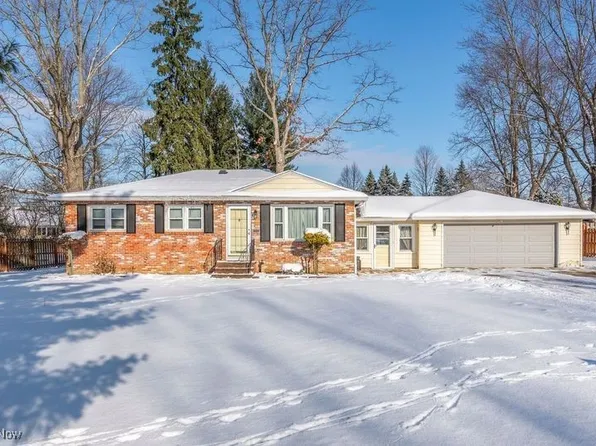 9996 Gabriella Dr, North Royalton, OH 44133