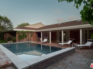 1121 N Beverly Dr, Beverly Hills, CA 90210