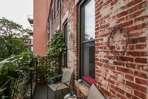 Rented by Corcoran | media 31