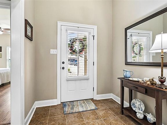 2nd image of 70048 Hirson Ct