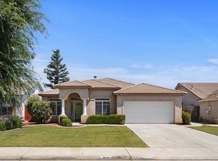 314 Lewisham St, Bakersfield, CA 93311