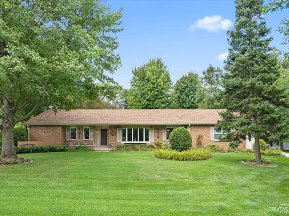 6S130 W Ridge Dr, Aurora, IL 60506