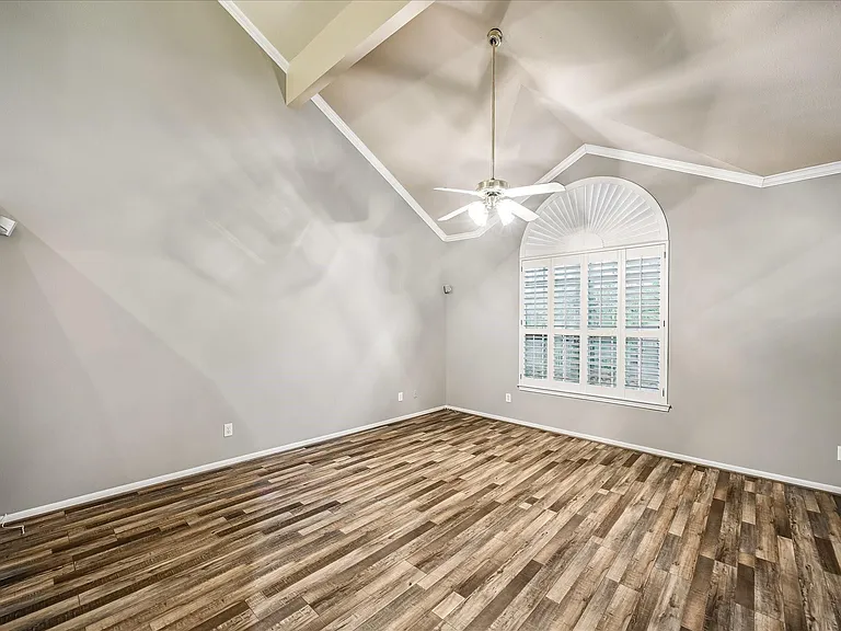 4443 Castle Court Pl — Photo 9