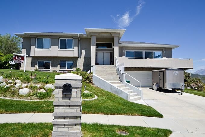 1st image of 1106 W High Pine Cir