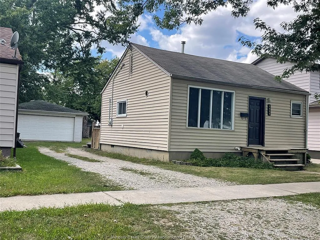 2 bed, $2,000 — Photo 2