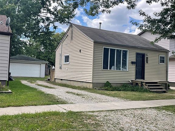 2nd image of 1423 Aubin Rd