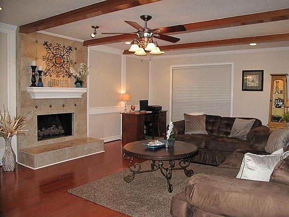 4th image of 3642 Clear Falls Dr