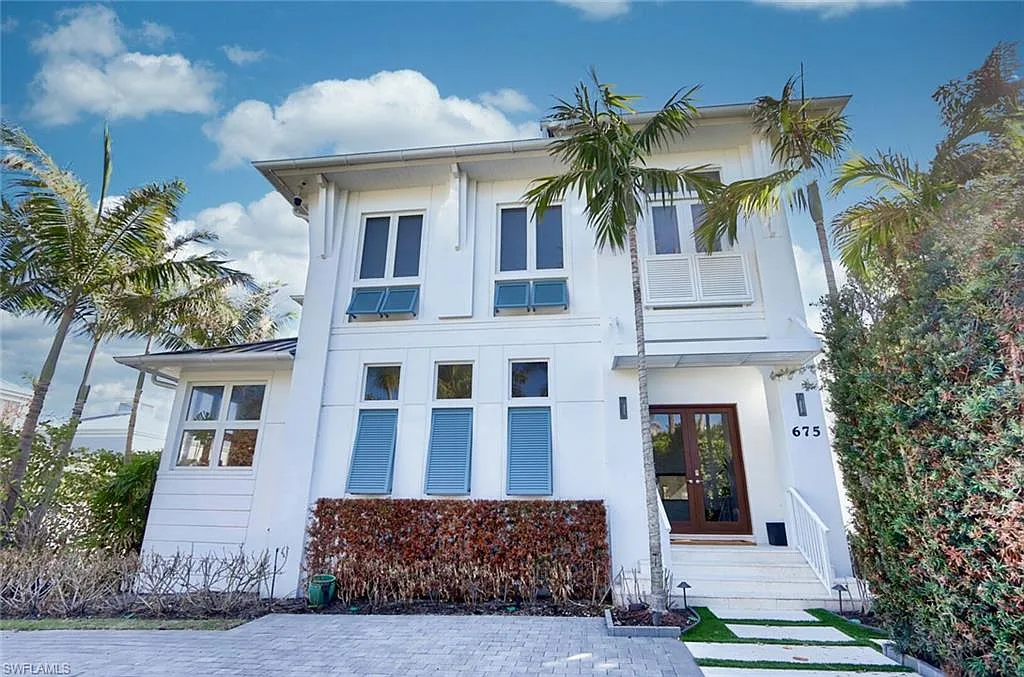 4 bed, 4.5 bath, 3000 sqft, $70,000 — Photo 1