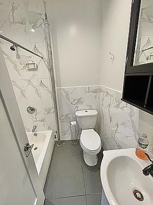 5th image of 505 E 22nd St APT 4R