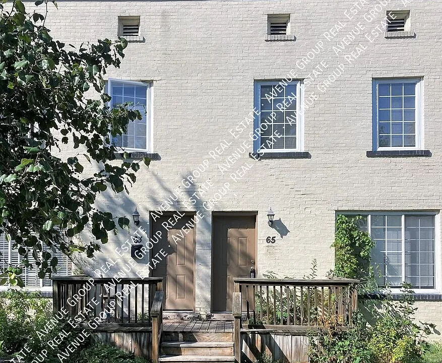 65 Whitfield St
