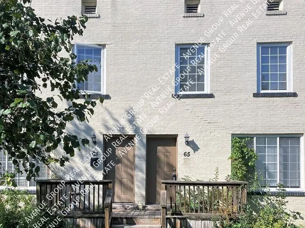 65 Whitfield St, Pontiac, MI 48342