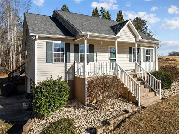 115 Pickett Rd, Lexington, NC 27295