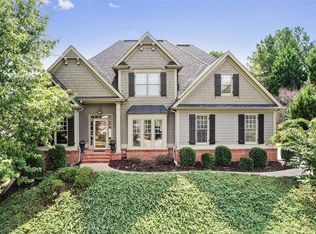 6369 Grand Loop Rd, Sugar Hill, GA 30518