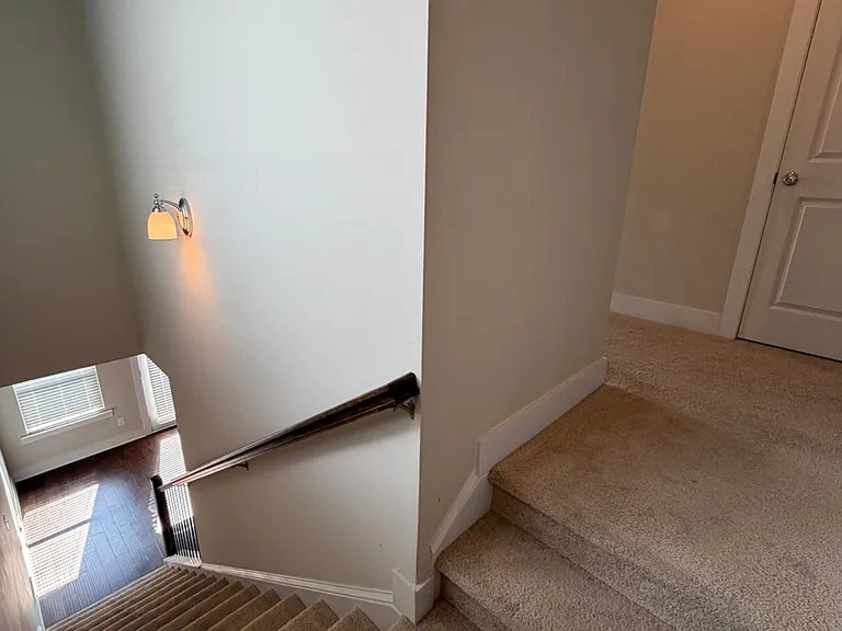 3782 Oxford Cir — Photo 16