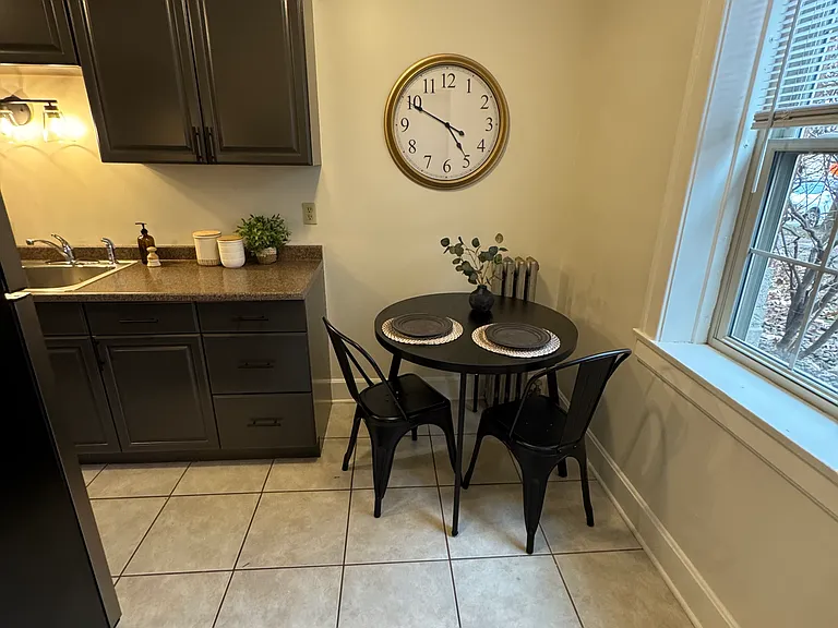 1360 W Clifton Blvd #1 — Photo 7