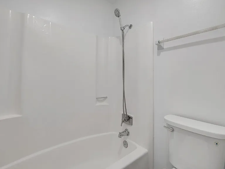 2956 Woodrich Dr #B — Photo 16