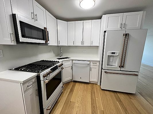 5th image of 333 E 14th St APT 7K