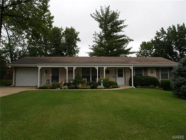 1st image of 1320 Land O Lakes Dr