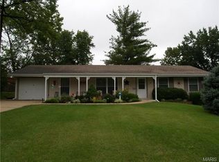 1320 Land O Lakes Dr, Saint Louis, MO