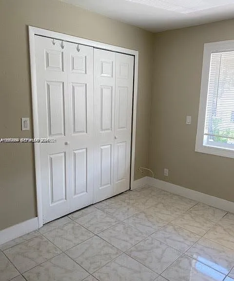 643 W 68th St #643 — Photo 3