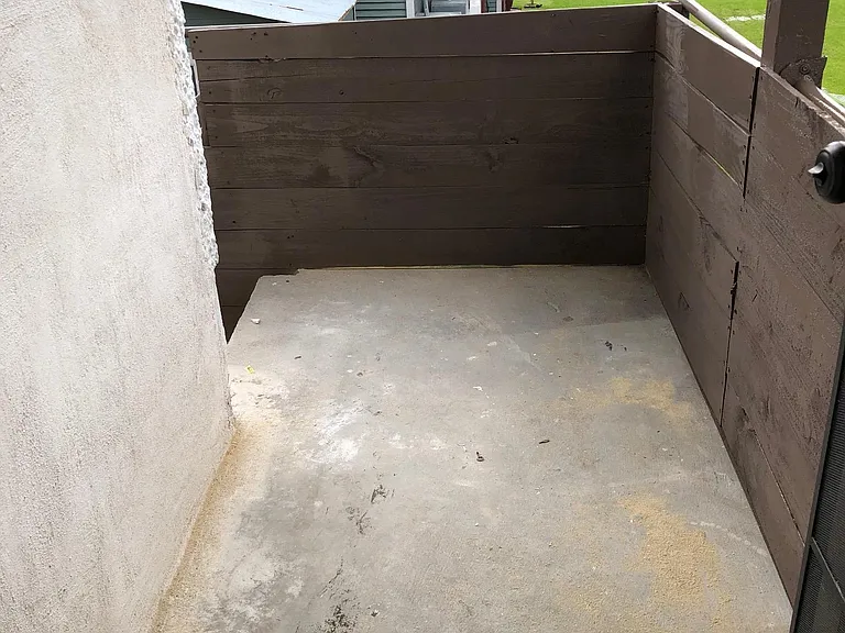 2110 Amelia St — Photo 18