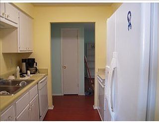 1st image of 120 W Club Dr