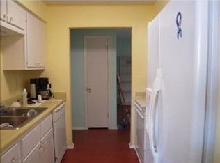 120 W Club Dr, Saint Rose, LA 70087