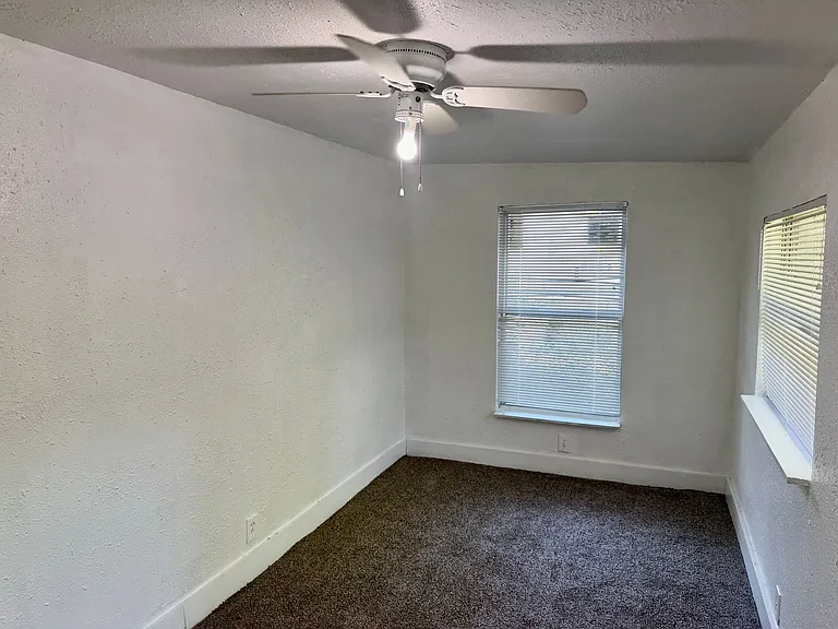 1825 23rd St S — Photo 16