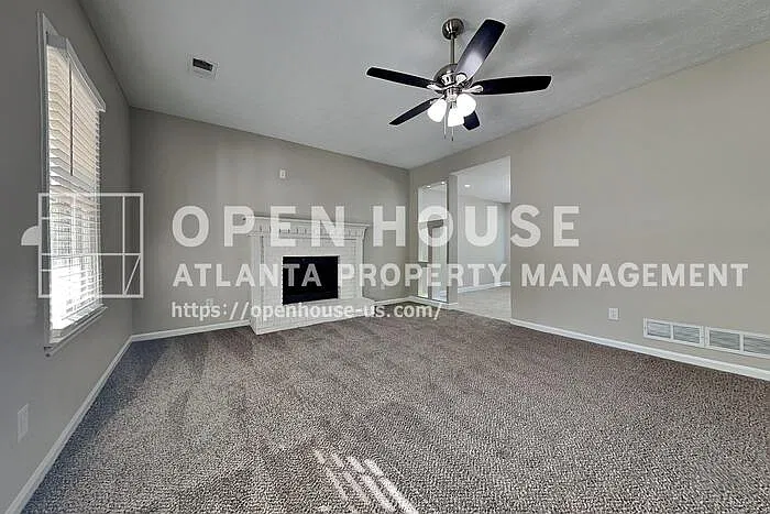 3 bed, 2.5 bath, 2232 sqft, $2,350 — Photo 4