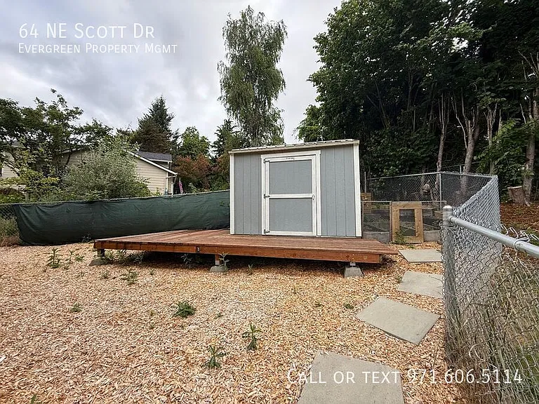 64 NE Scott Dr — Photo 58