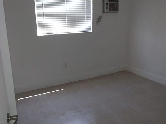 3rd image of 1646 NW 2nd St APT 1