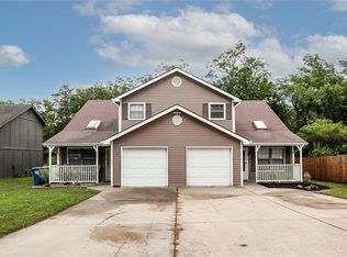 37 Cherry St, Liberty, MO 64068