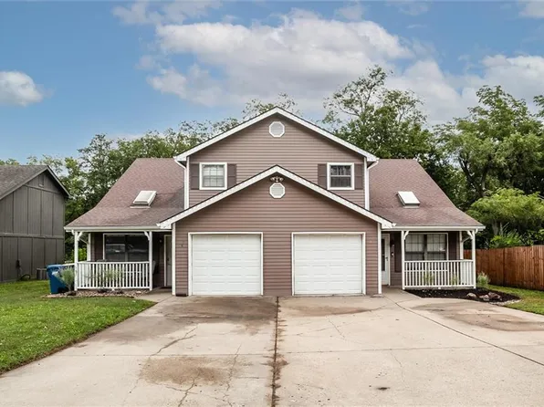 37 Cherry St, Liberty, MO 64068