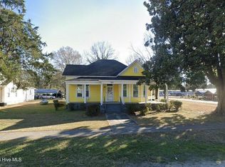 211 W Spring St, Lucama, NC 27851