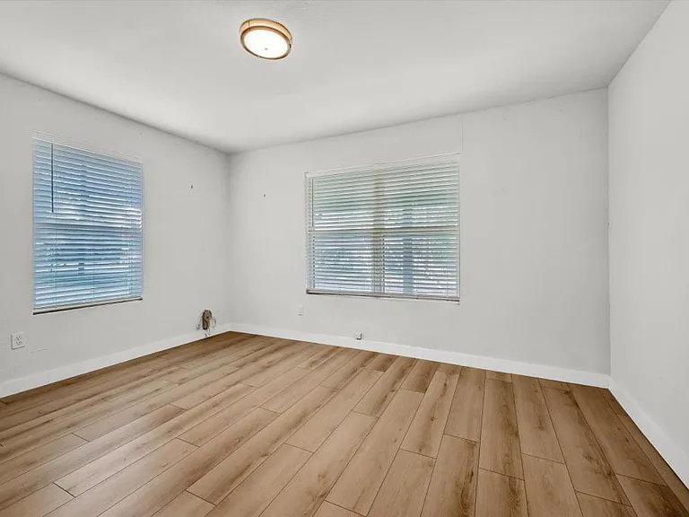 600 N Jordan St — Photo 17
