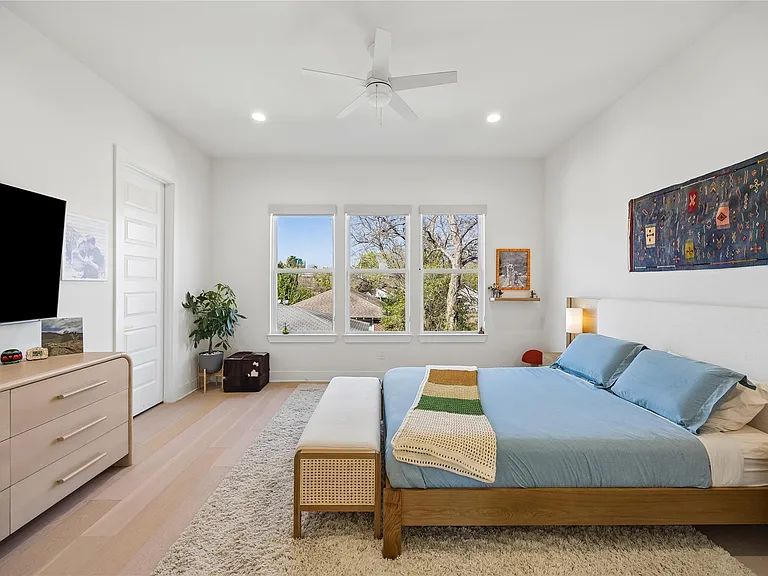 3107 Webster St #B — Photo 13