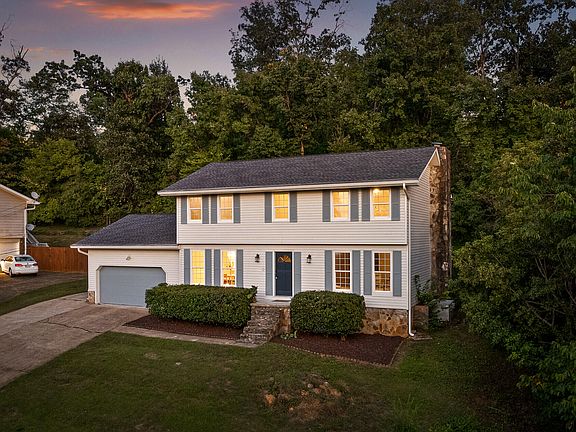 3rd image of 2945 Old Britain Cir