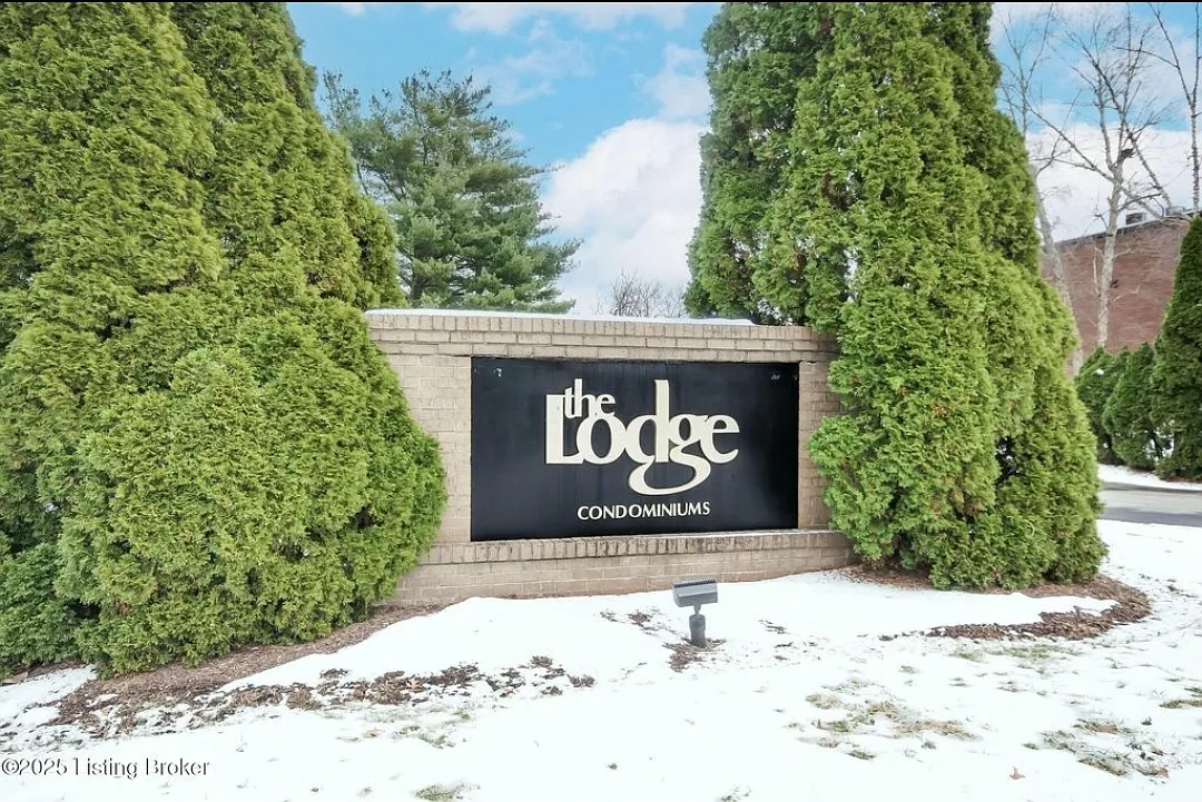 3504 Lodge Ln — Photo 1