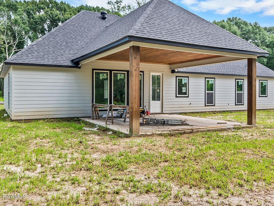 2nd image of 728 Kilchrist Rd