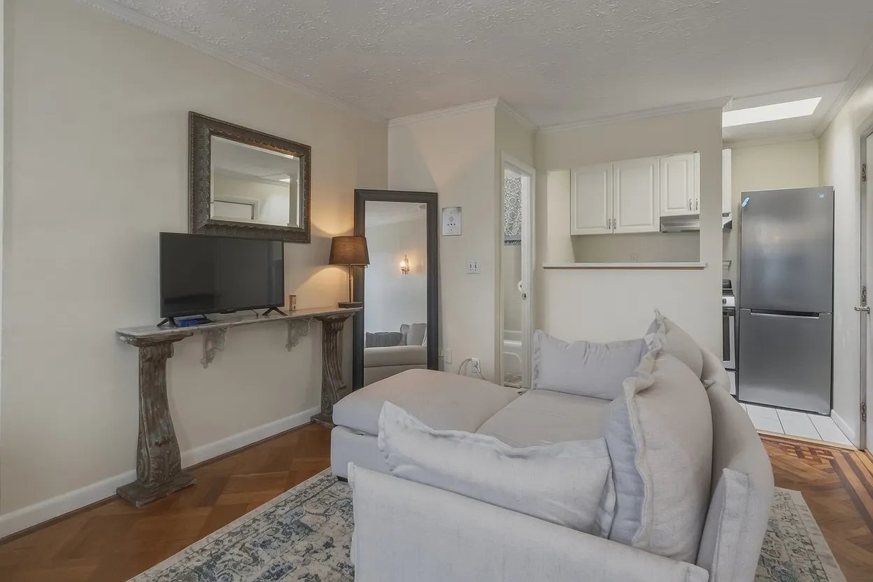 1 bed, 600 sqft, $2,750 — Photo 4