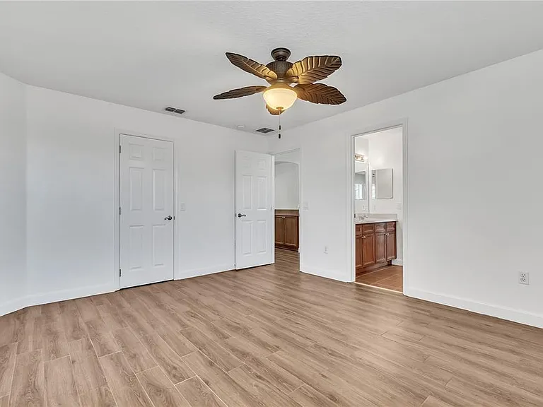 11538 Delwick Dr — Photo 23